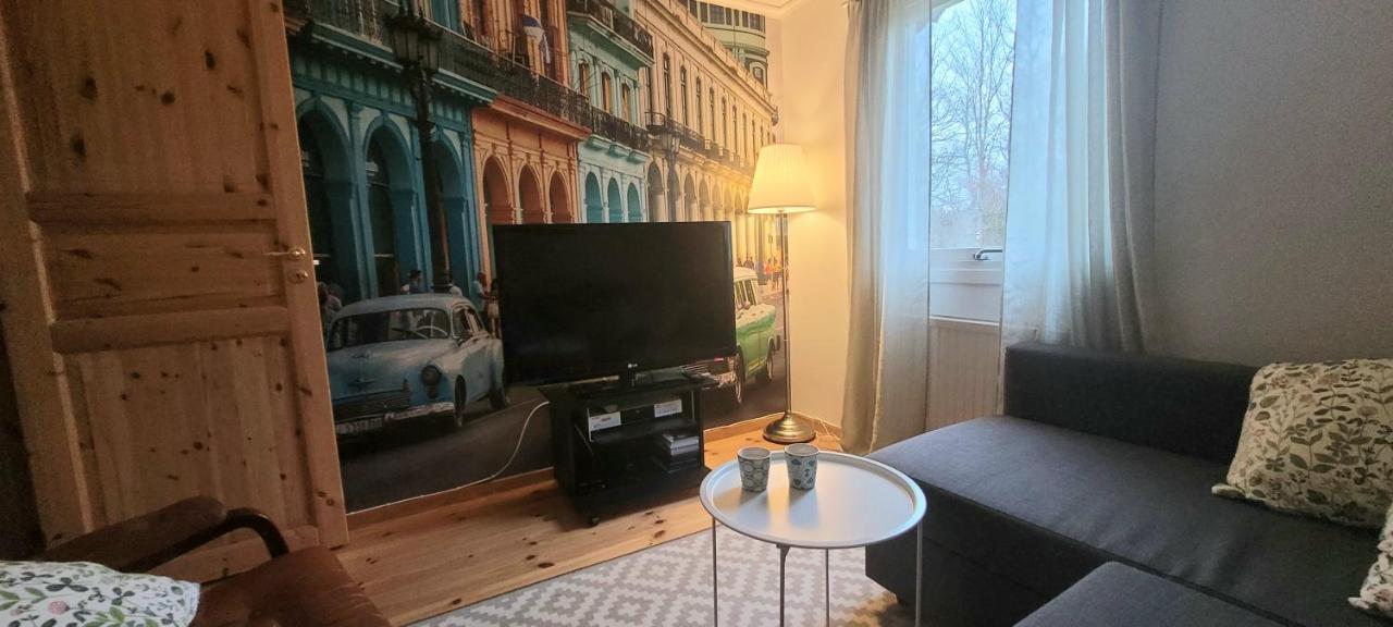 Villa Fridfullt Laege Mitt Pa Oeland Färjestaden Exterior foto